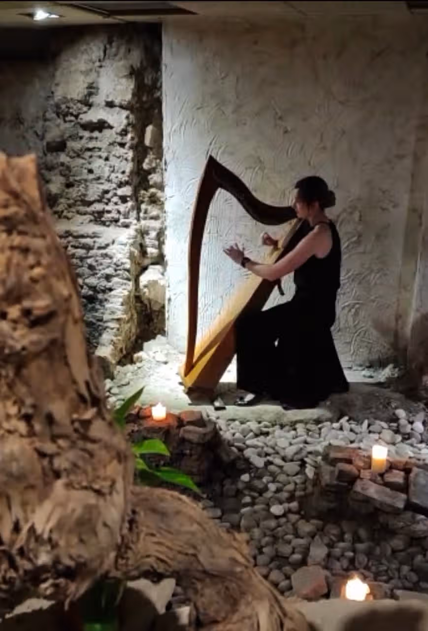 Elena Aker - En directo